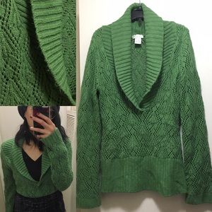 Open Knit Pattern V-Neck Sweater